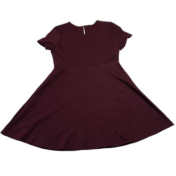 Apt. 9 Geometric Ponte Knit Fit & Flare Dress Size L Stretch Knee Length Holiday - Picture 2 of 12